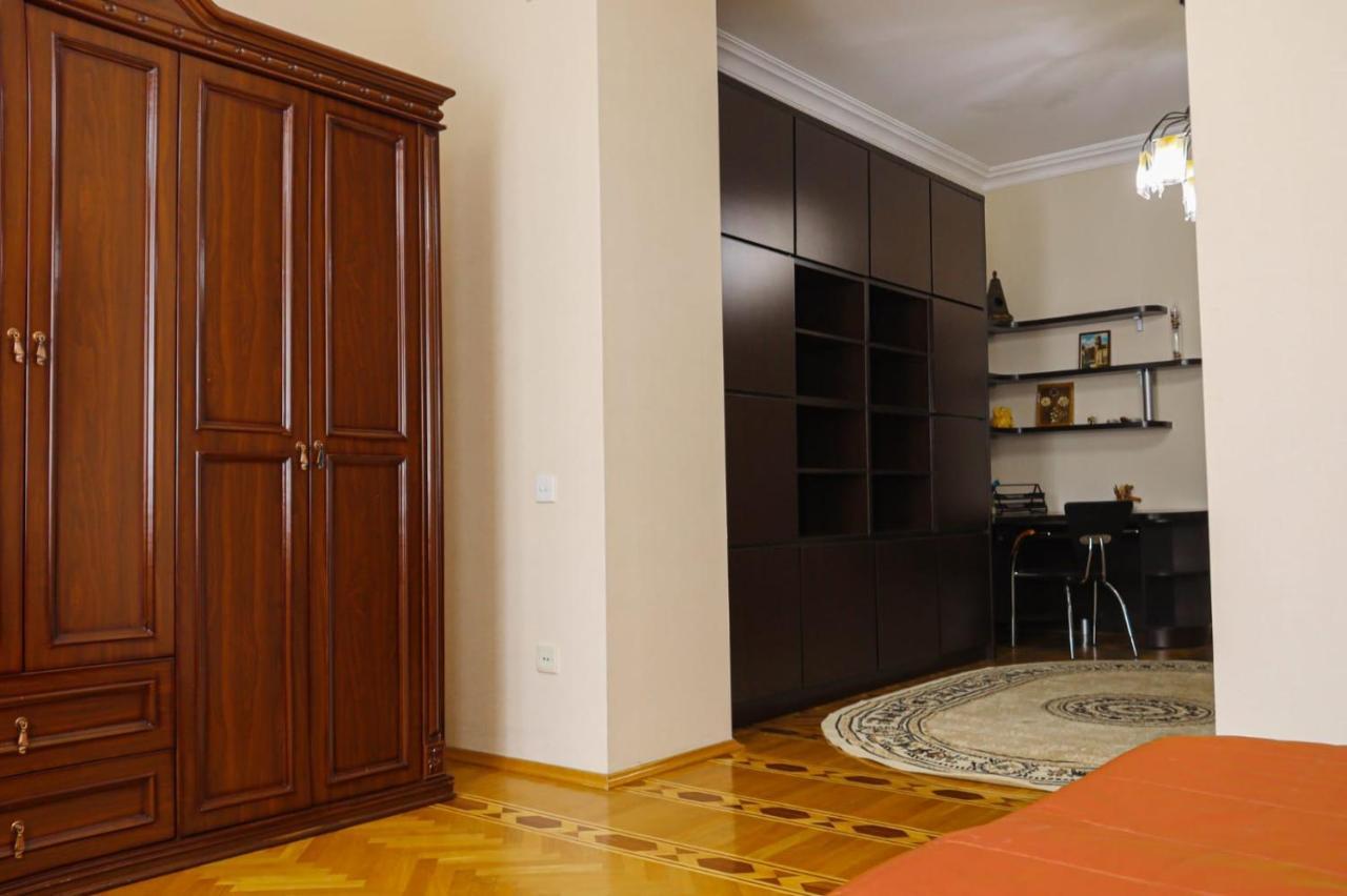 Azneft Royal Suite Apartment Sea View Baky Esterno foto