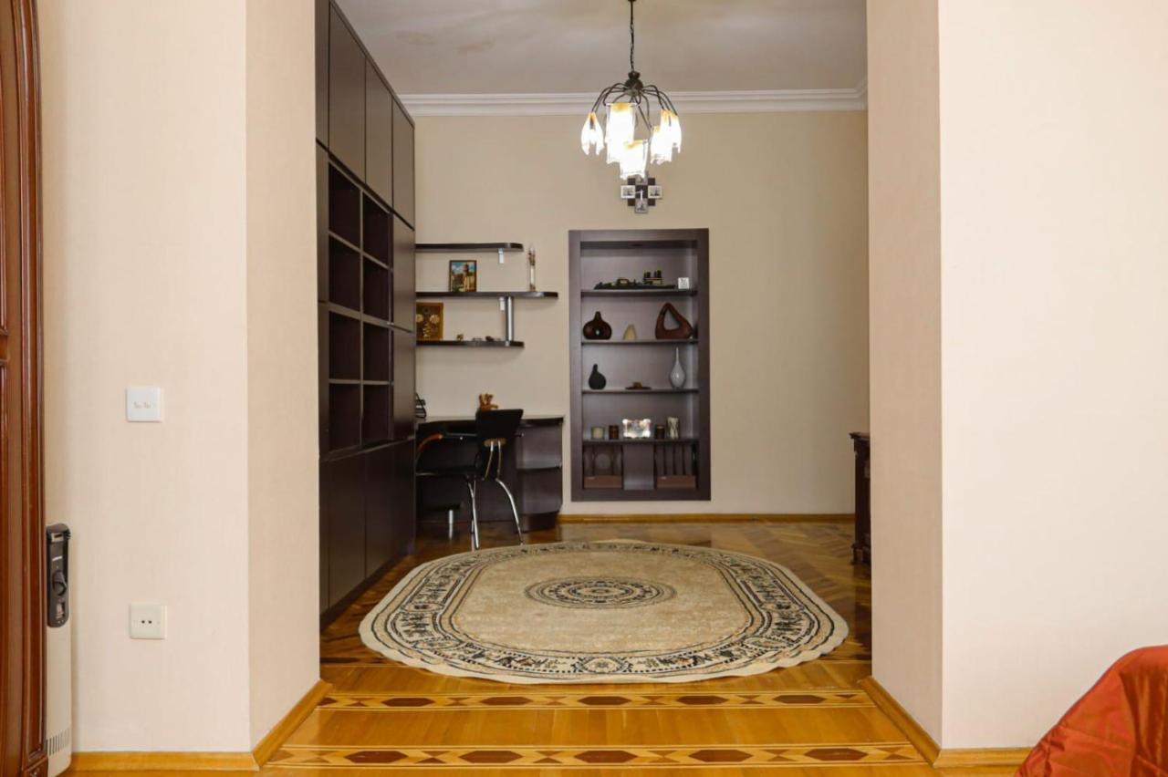 Azneft Royal Suite Apartment Sea View Baky Esterno foto