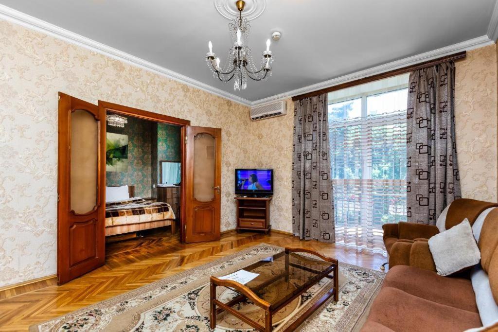 Azneft Royal Suite Apartment Sea View Baky Esterno foto